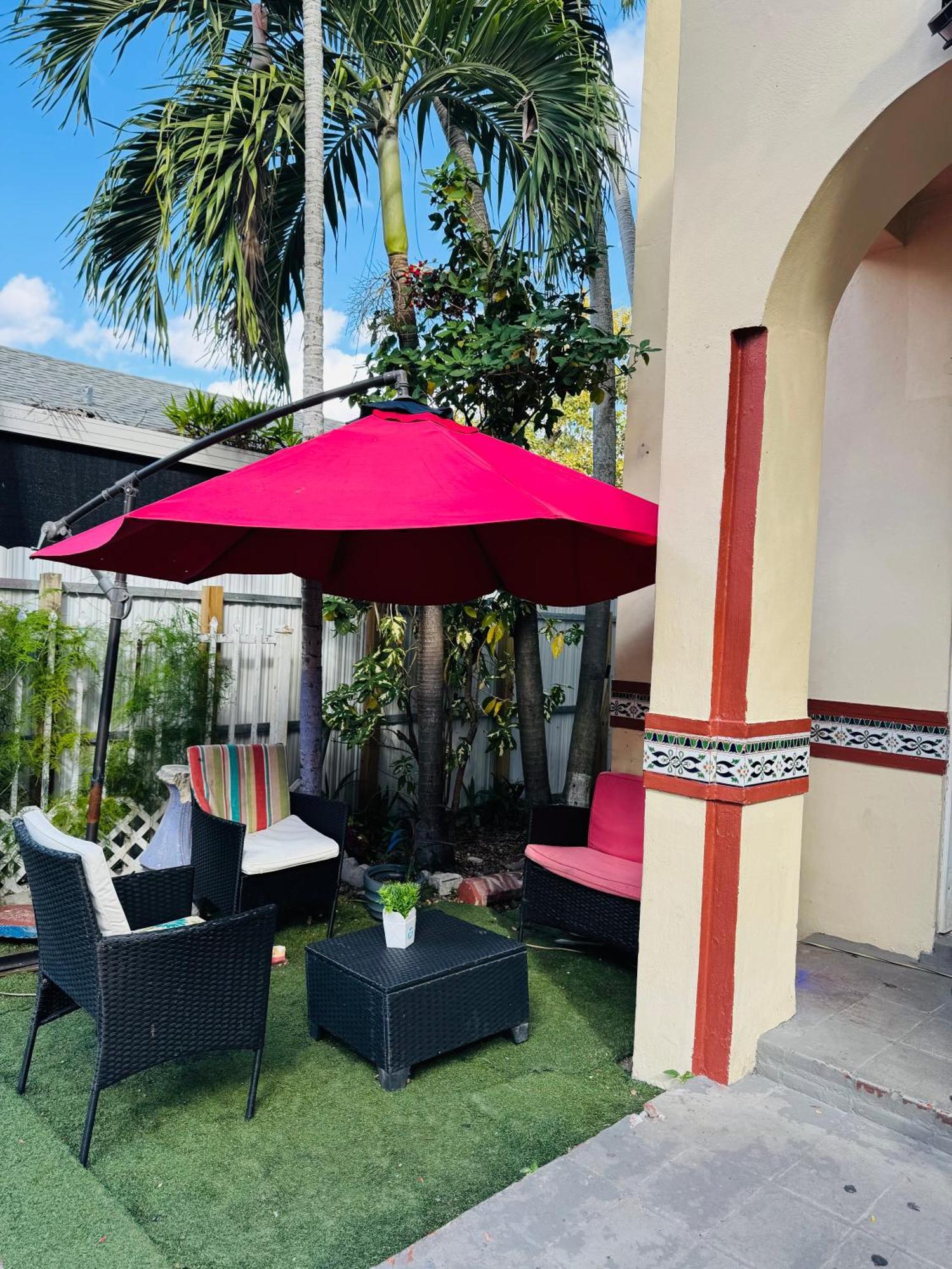 Beds & Sheets Little Havana Miami Bagian luar foto